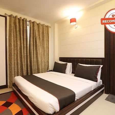 Collection O 45990 Premiere Villa Kakarmatha Luaran gambar
